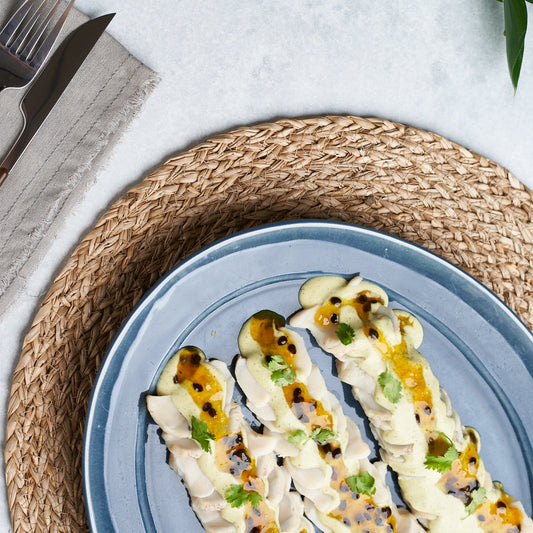 Tiradito de locos con salsa acevichada al cilantro y maracuyá (6 personas)