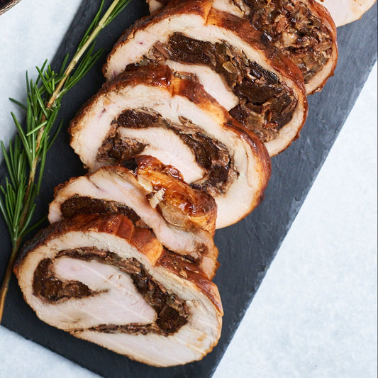 Pechuga de pavo rellena con ciruela y tocino (6 personas)